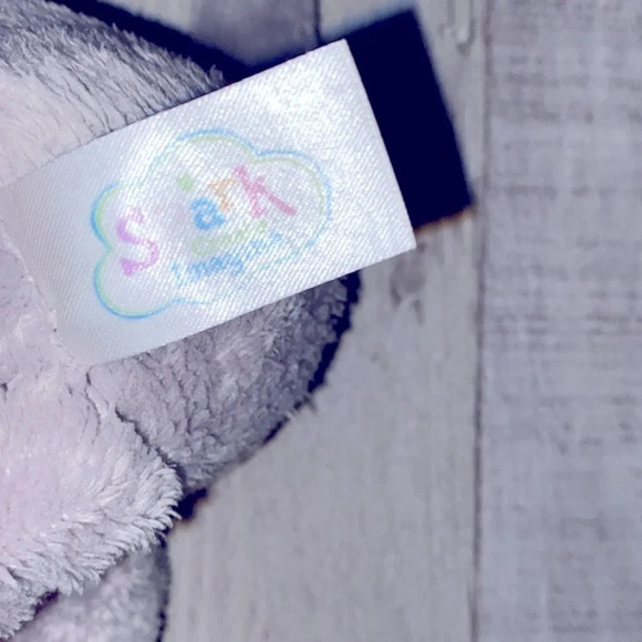 Spark imagine Stretchy and squeaky elephant plush - Picture 4 of 6